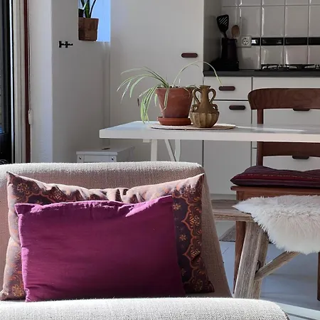 Cosy House *
